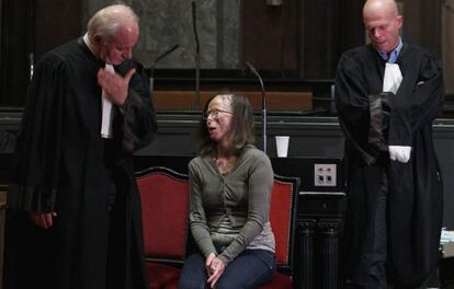 Patricia Lefranc y sus abogados, durante el juicio.