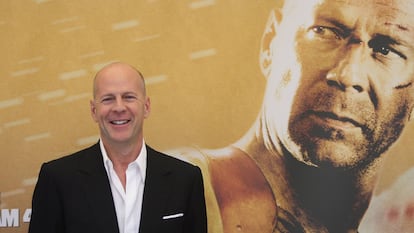 El actor Bruce Willis posa durante la presentación de 'La jungla 4.0' en Berlín, en 2007.