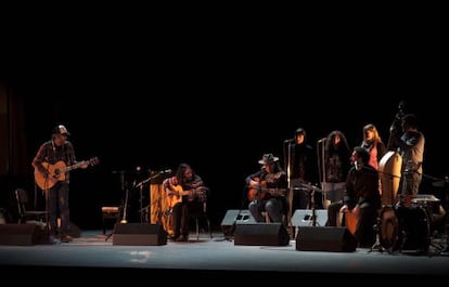 Howe Gelb & A Band of Gypsies