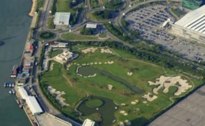 El campo de golf del aeropuerto de Hong Kong.