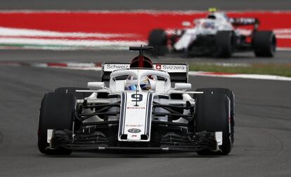 Sauber, de la escudería Marcus Ericsson, durante la carrera.