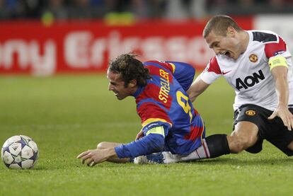 Vidic, en el momento de lesionarse con Streller.