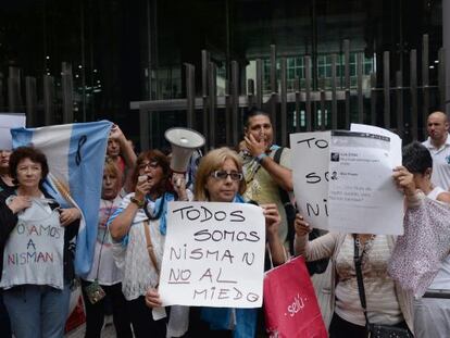 Protestas por la muerte de Nisman en el Congreso
