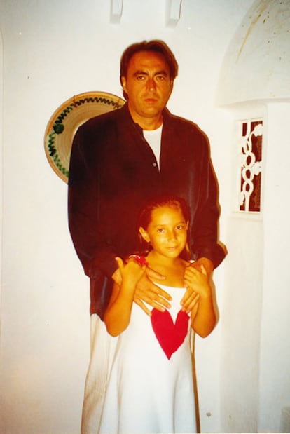 Candela Molina y su padre, hace años.