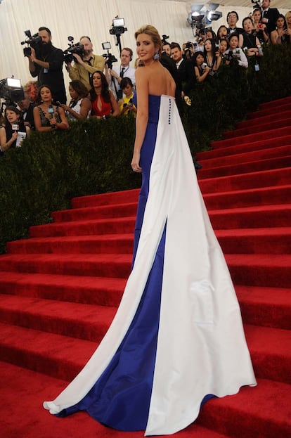 2015. En el año dedicado a China Ivanka lució este vestido bicolor de Prabal Gurung.