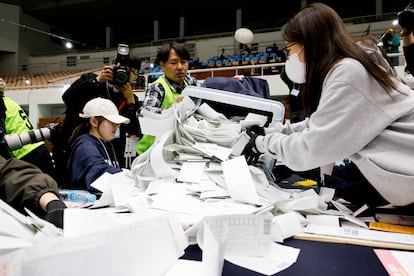 Los sondeos de las elecciones legislativas en Corea del Sur dan la victoria a la oposición liberal