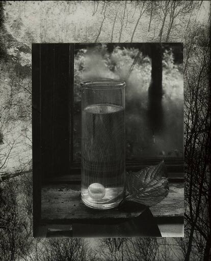 Sin título (Naturaleza muerta en el alféizar de la ventana), 1951
