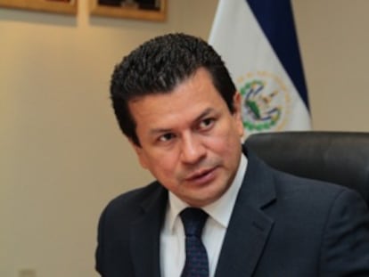 El ministro de exteriores salvadoreño, Hugo Martínez