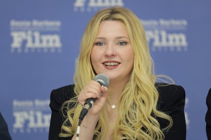 La actriz Abigail Breslin en una charla en el Santa Barbara International Film Festival el 9 de febrero de 2023, en Santa Barbara, California.