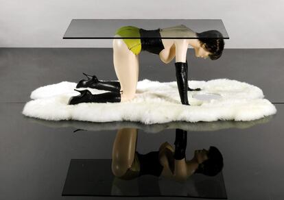 La obra 'Table', del artista británico Allen Jones.