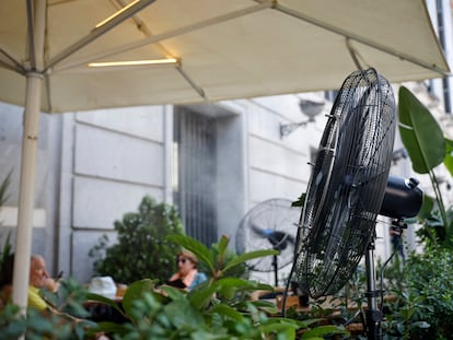“Los únicos refugios climáticos son los bares y los comercios”, lamenta una lectora