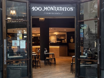 Un restaurante de 100 Montaditos.