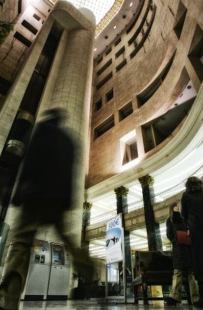 Sala de Banesto en Alcalá, 14.