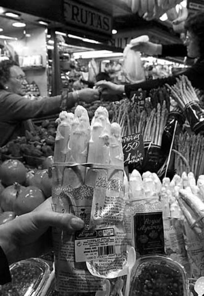 Frutas y verduras en el mercado de la Boquería.