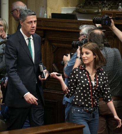 Xavier Garcia Albiol y Andrea Levy a su llegada al hemiciclo, el 14 de mayo de 2018.