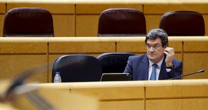 La renta mínima se aprobará en el último Consejo de Ministros de mayo y empezarán a cobrarla 100.000 hogares