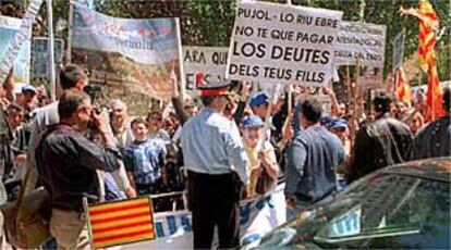 Manifestantes contra el Plan Hidrológico en Gandesa, el pasado 28 de abril.