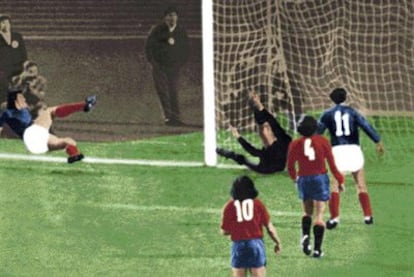 Katalinski marca el gol que clasificó a Yugoslavia para el Mundial.