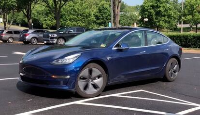 Tesla Model 3 v10