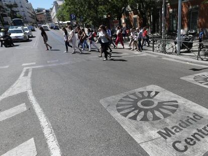 Una de las entradas a Madrid Central en la Carrera de San Jerónimo.