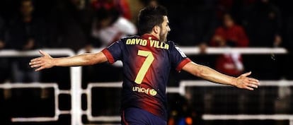 Villa celebra el primer gol del Barça en Vallecas.