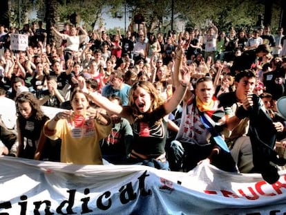 Manifestaci&oacute;n de estudiantes en contra de la LOMCE en Valencia. 