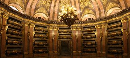 El Panteón de Reyes del monasterio del Escorial albergará los restos de los padres del rey Juan Carlos junto a los de 24 monarcas.