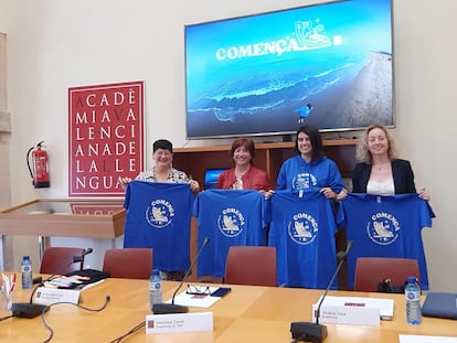 De izquierda a derecha, Inmaculada Cerdà, Verònica Cantó, Aina Nogueroles y Vicenta Tasa, este lunes en la presentación de la campaña.