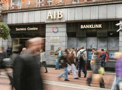Sucursal en Dublín del Allied Irish Banks, entidad intervenida ayer parcialmente por el Gobierno irlandés.