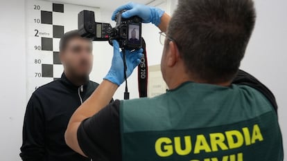 Karim El Baqqali, fotografiado por la Guardia Civil tras su arresto.