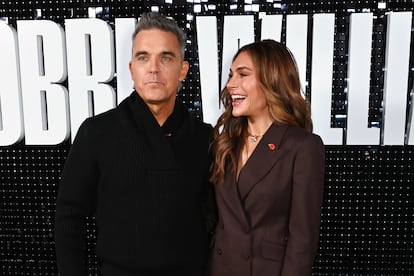 Robbie Williams y su mujer, Ayda Field, en el estreno de su documental, el 1 de noviembre en el London Film Museum.