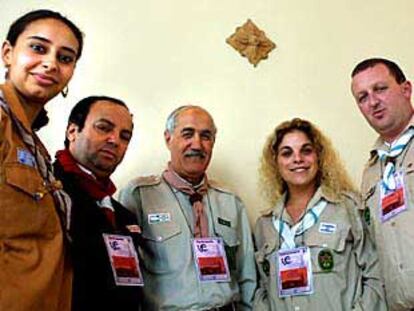 Ruth Ouazana, de los <i>scouts </i>israelíes de Francia, Derbel Mohamed, Fayek Hamdi, Kanor Ela e Ivan Gavish.