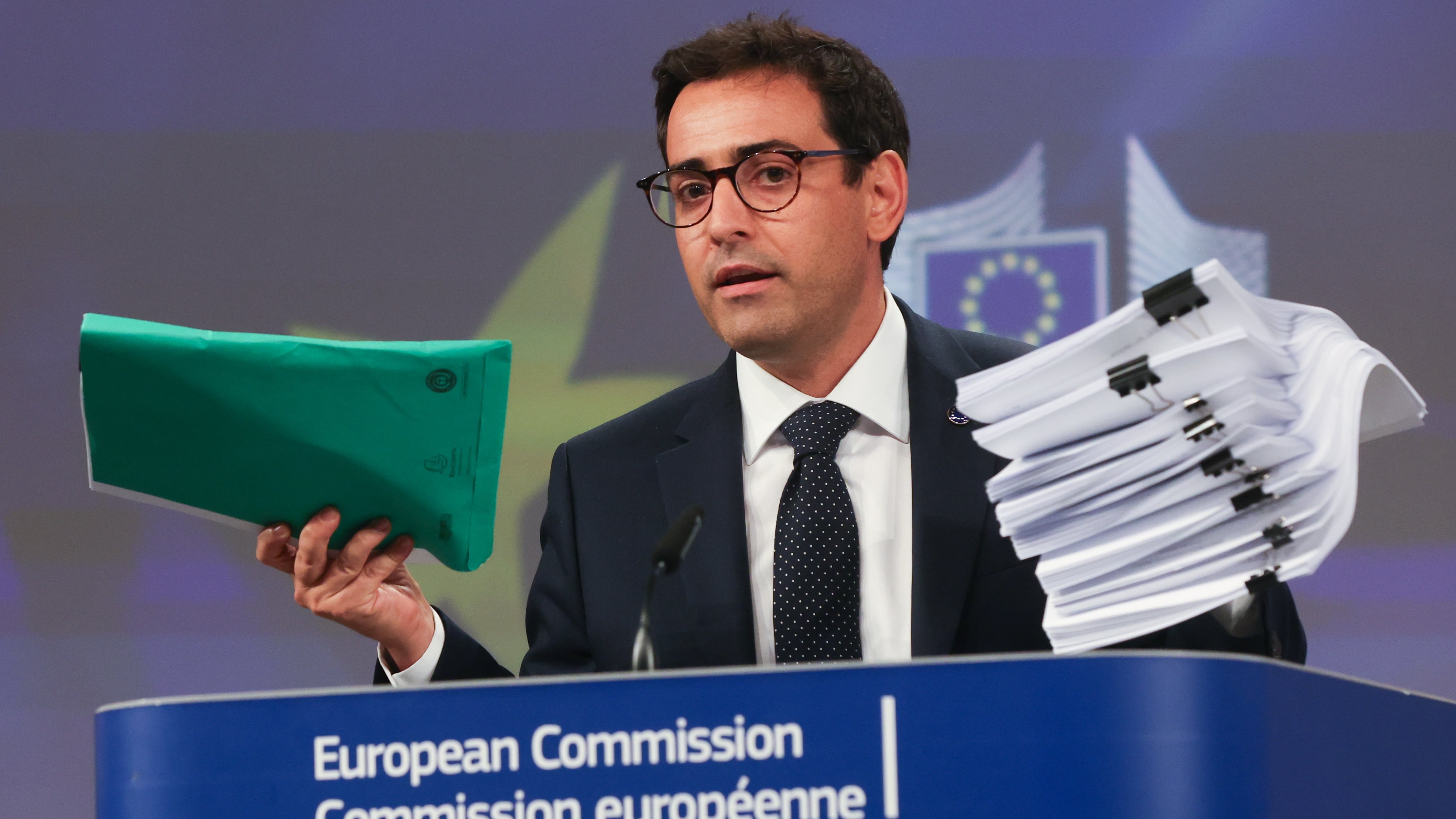 Bruselas aprueba la norma que da preferencia a empresas europeas en sectores críticos