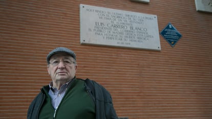 Eduardo Sánchez Gatell, junto a la Iglesia Francisco de Borja, en Madrid, donde estalló el coche bomba.