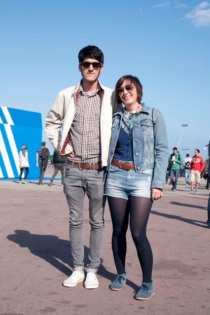 Carlos y Mireia son de Sant Andreu (Barcelona). Él es diseñador, ella trabaja en marketing. Vienen al Primavera Sound desde 2005 y su banda a seguir son Tame Impala.