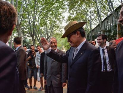 El Presidente de La Generalitat Artur Mas durante la inauguración de la Feria agrícola de Sant Miquel.