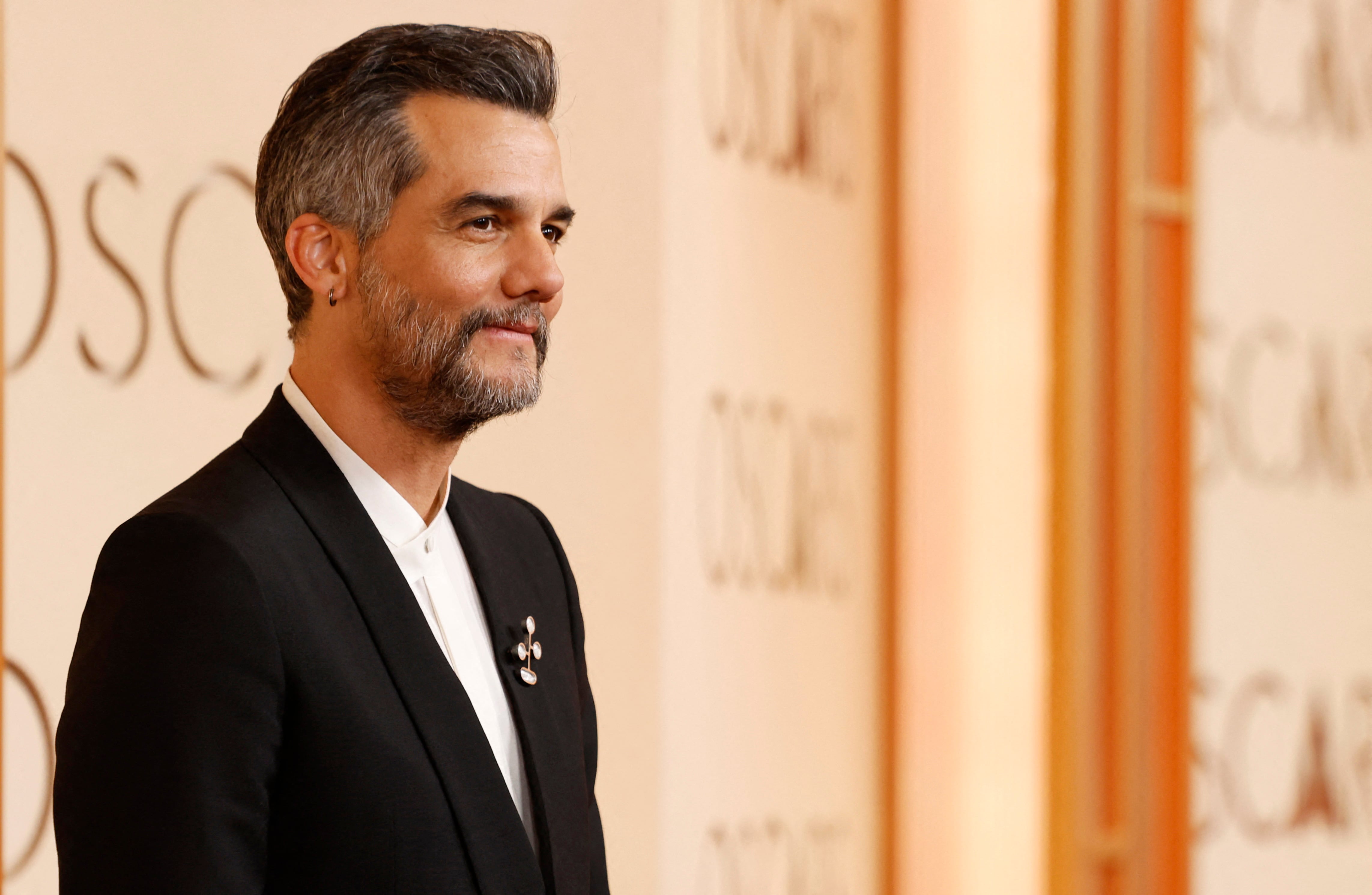 Wagner Moura, en la alfombra roja de los Oscar.