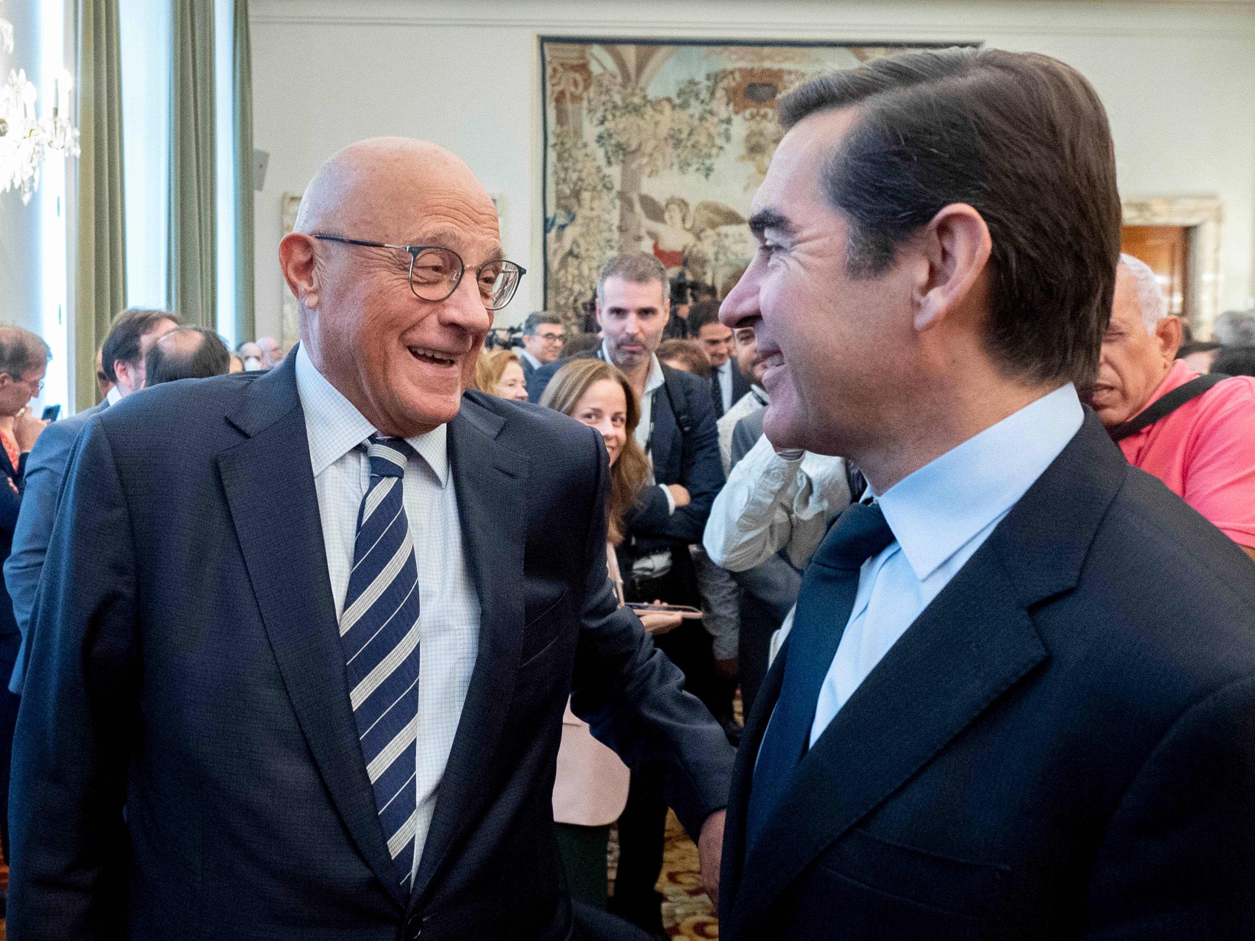 La banca vuelve a la casilla de salida de las fusiones en el año del fracaso de la opa al Sabadell