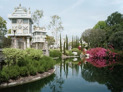 &#039;Pond&#039;, fotograf&iacute;a de Thomas Struth tomada en Disneyland. 