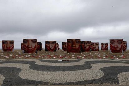 Vista de una manifestación de fotos cuando estaba en Copacabana.