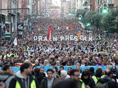 Manifestación celebrada el pasado 11 de enero en Bilbao por el acercamiento de los presos etarras.