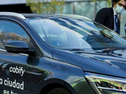 Un vehículo VTC de Cabify