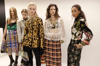En el 'backstage' del desfile de Dolce & Gabbana celebrado el sábado en Milán.