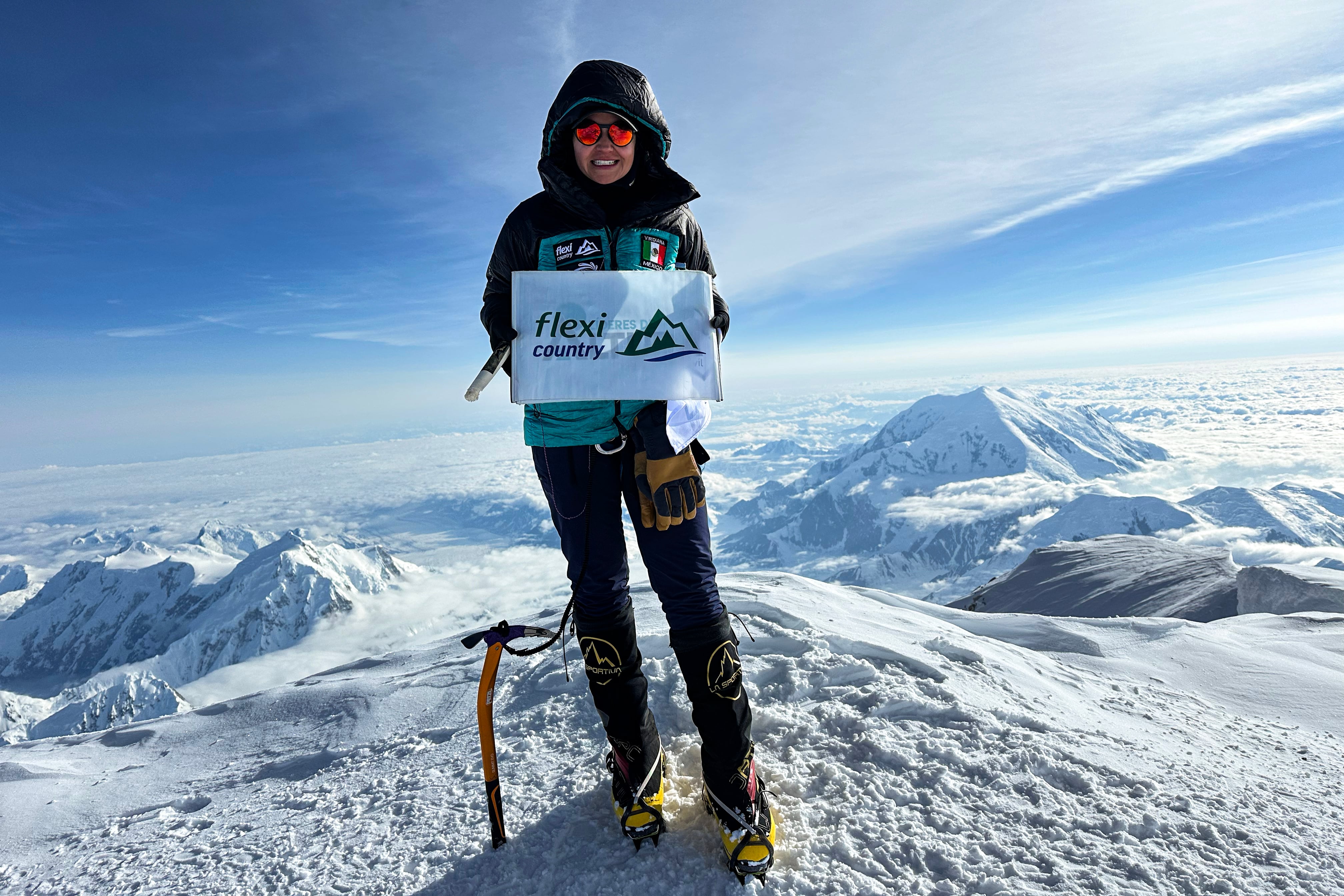 "Viridiana Álvarez: La Alpinista Mexicana que Conquista Cimas y Rompe Récords Mundiales"