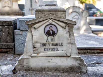 Una tumba del cementerio de San Justo, en Madrid.