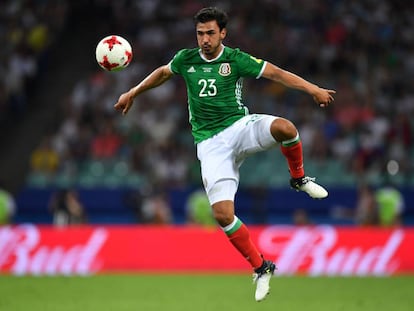 Alan&iacute;s durante un partido con la selecci&oacute;n de M&eacute;xico. 