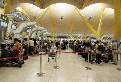 Vista de la T4 del aeropuerto de Madrid-Barajas Adolfo Su&aacute;rez