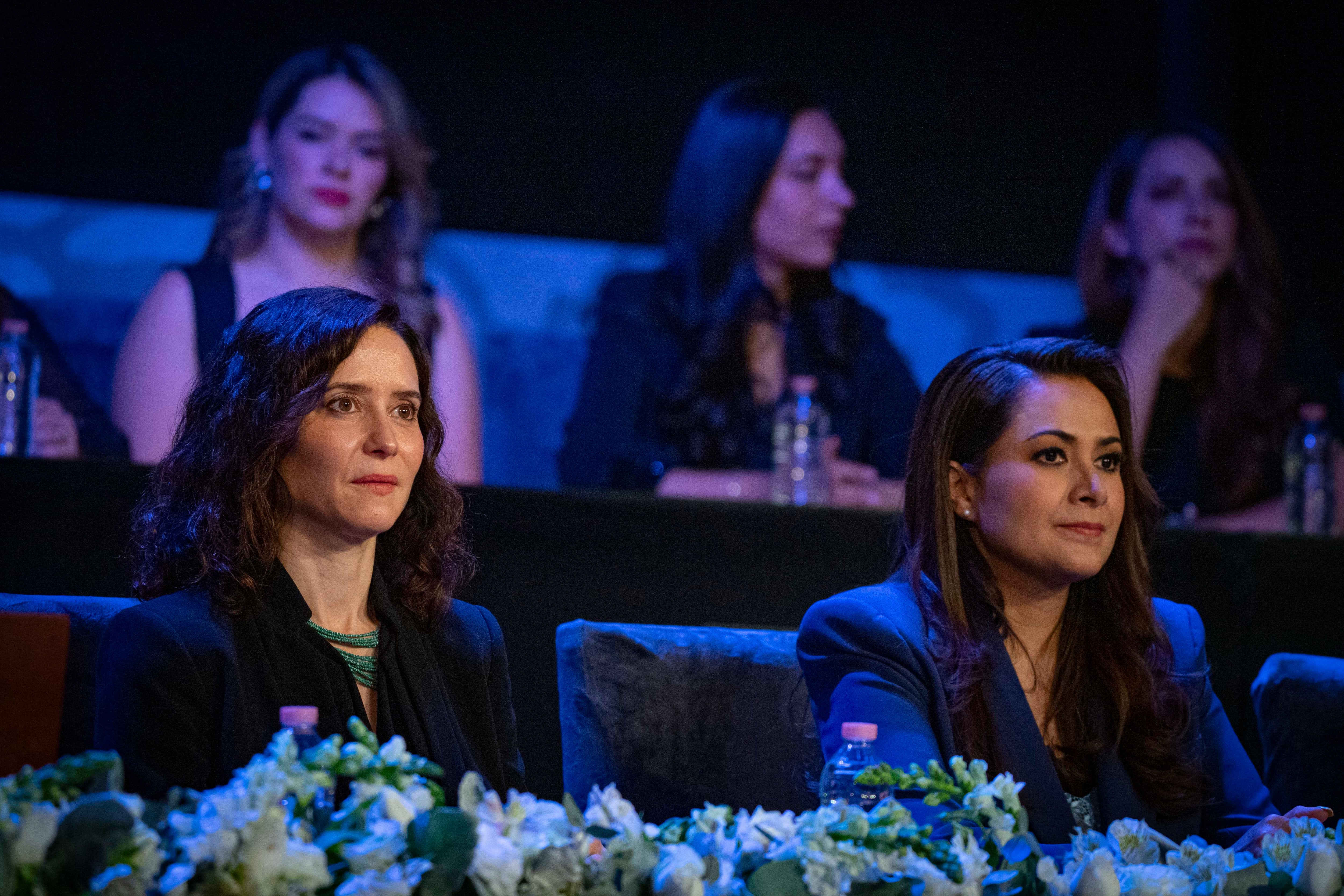 Isabel Díaz Ayuso y Tere Jiménez Teatro Morelos,  en Aguascalientes, esta tarde.