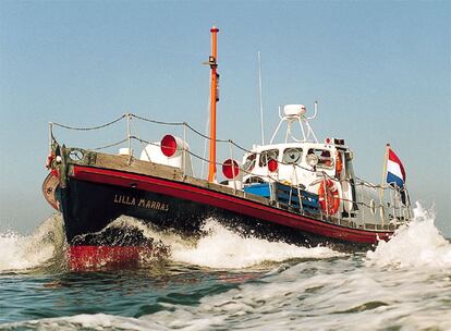 Siéntete como un auténtico marinero alojado en este antiguo barco de Harbour Crane en Holanda