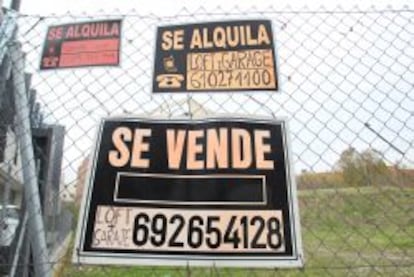 Carteles de venta de suelo urbanizable en Madrid